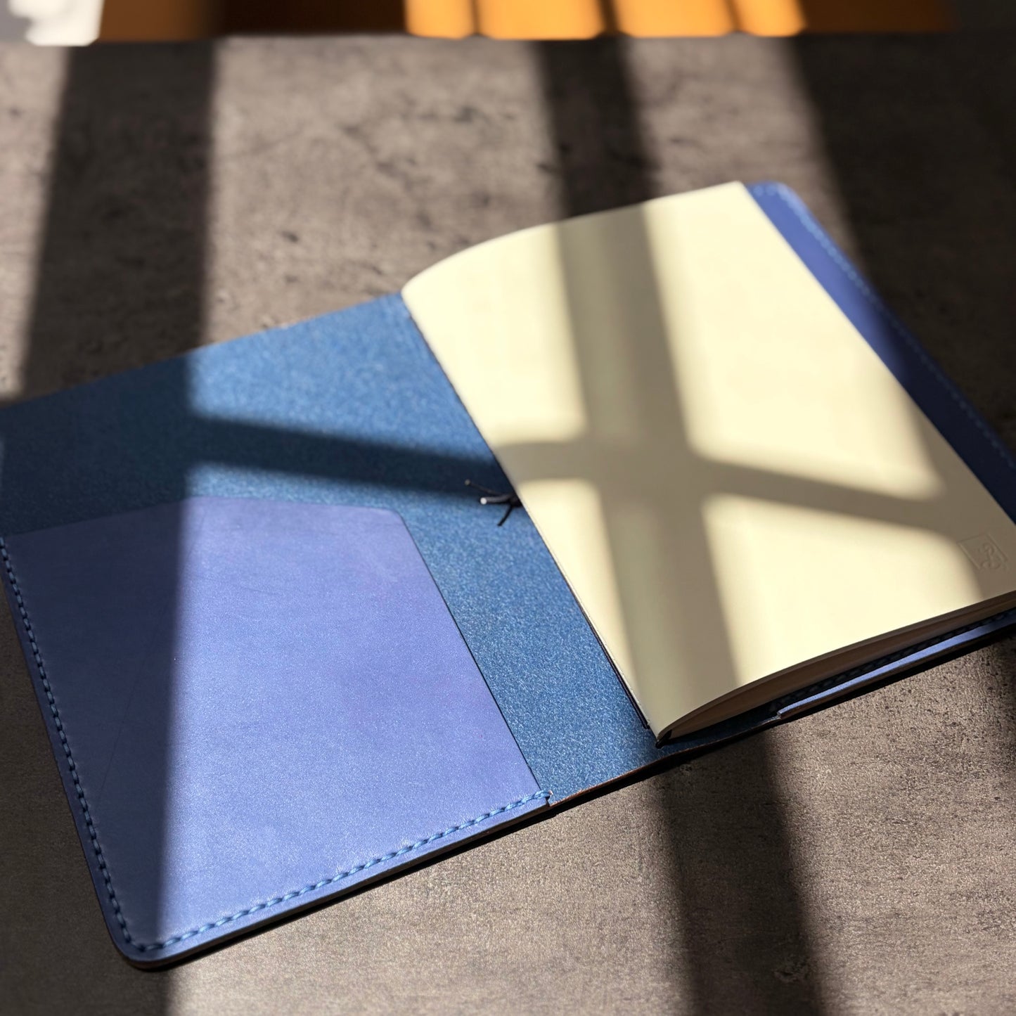 Bifold | Visionary